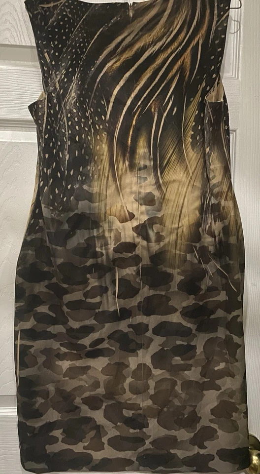 Vestido estampado animal talla 14 manga corta cremallera por Connected Apparel Foto 2 de 4