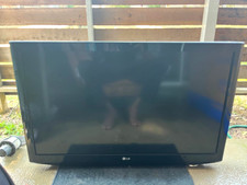 LG 55in LCD Flat Screen TV 1080p FHD Black - No Signal Screen