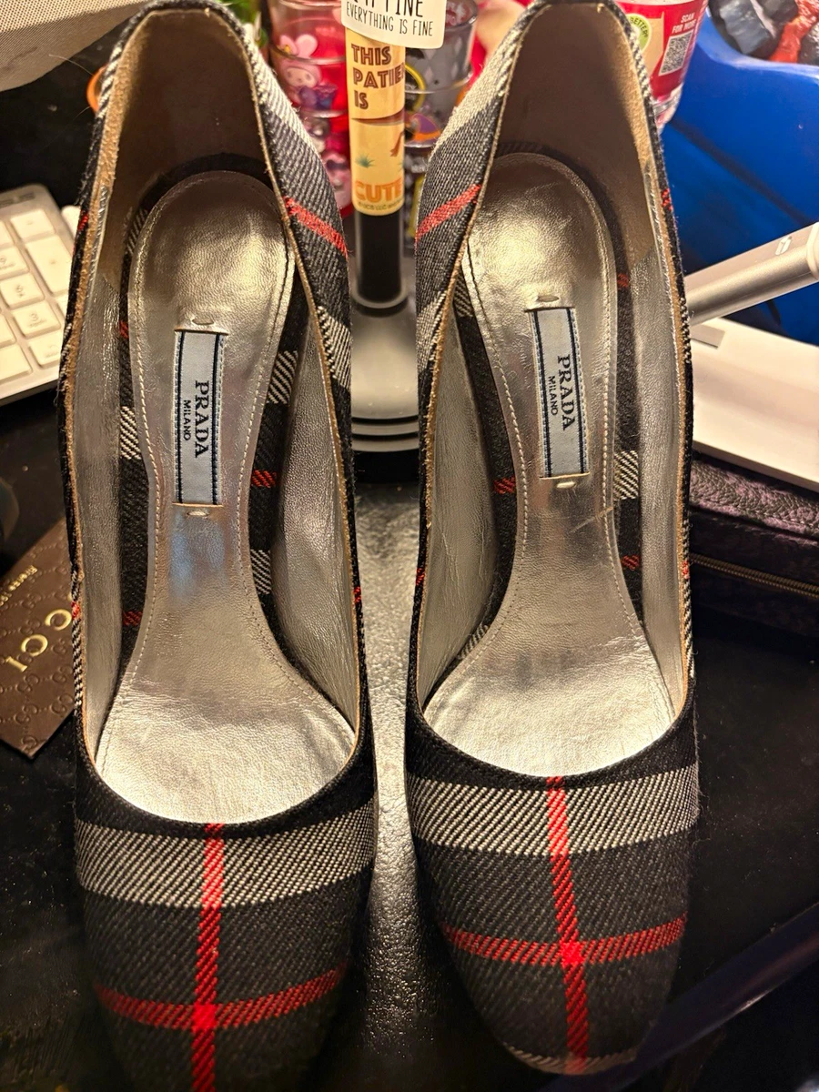 PRADA ポインテッドトゥ ミュール ダークグレー 25+ PRADA Gray Shoes for Women for sale | Updated Oct 2026