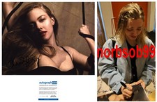 AMANDA SEYFRIED SIGNED MEAN GIRLS 11x14 PHOTO w/EXACT PROOF & AUTOGRAPH COA