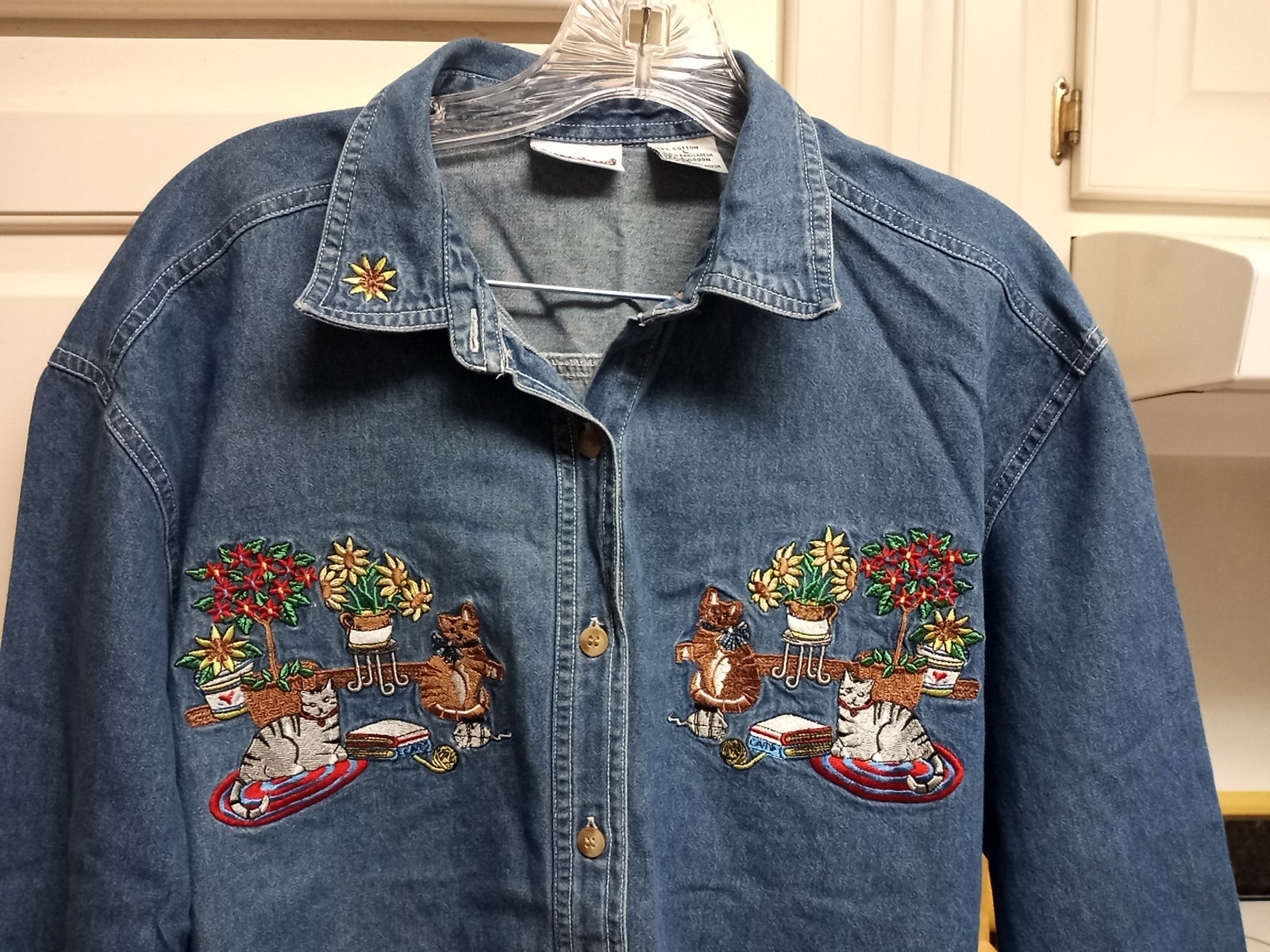 Vintage Women's Bobbie Brooks Embroidered Cats Books Denim Shirt~L/S ~Size Large