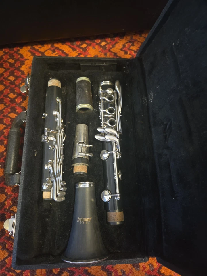 Clarinete, Selmer serie paris vintage, madera con/estuche y polilla Foto 2 de 4