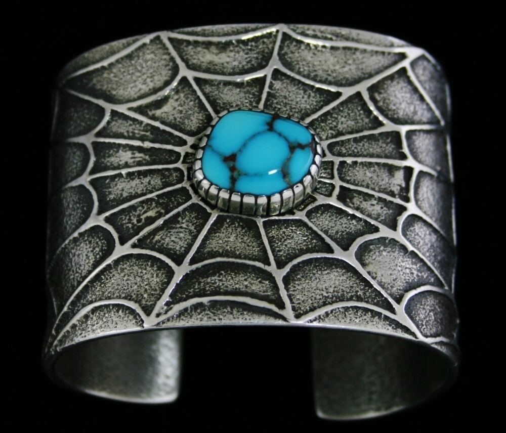 Spiderweb Tufa Casted Split Shank Unique Navajo Native American Jewelry Silver Bracelet Spiderweb Tufa Casted Split Shank Unique Navajo Native American Jewelry Silver Bracelet