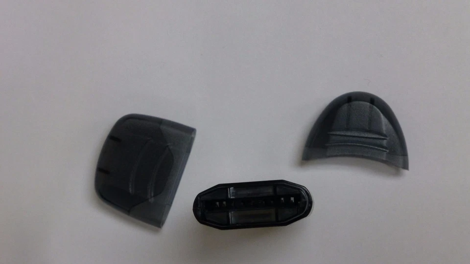 I3ePro Professional SD/MicroSD Card Reader with Removable Caps (USB 2.0 SD-SDXC) - Image 4 of 4