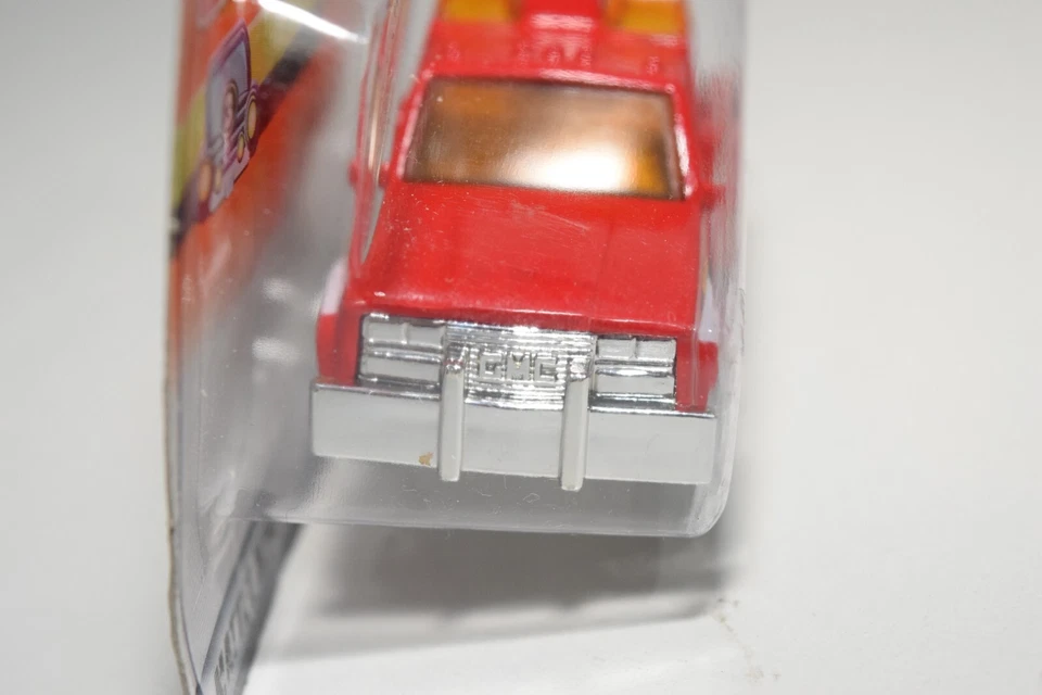 A94 1:64 3 INCH MATCHBOX LESNEY 14 GMC WRECKER TRUCK BREAKDOWN RED SHORT CARD - Image 4 of 4