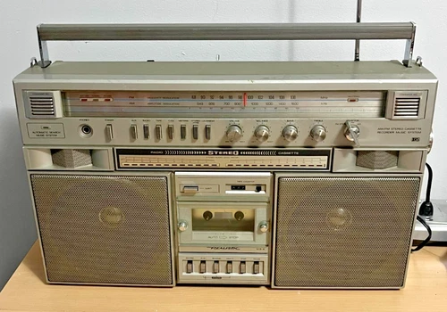 VTG REALISTIC SCR-8 AM/FM RADIO CASSETTE TAPE BOOMBOX Parts Repair