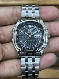 Seiko 5 Superior Black dial Men's Watch Japan Made 7s36 5000