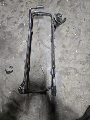 #ad #ad 94 96 FORD F250 351w V8 5.8 OEM FUEL INJECTOR RAILS amp; 2 BOLT PRESSURE REGULATOR $220.00