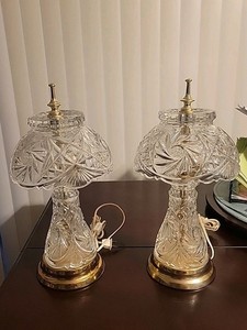 Pair of Vintage Yugoslavia Kristal Pinwheel Star of David Lamps 24% Lead Crystal