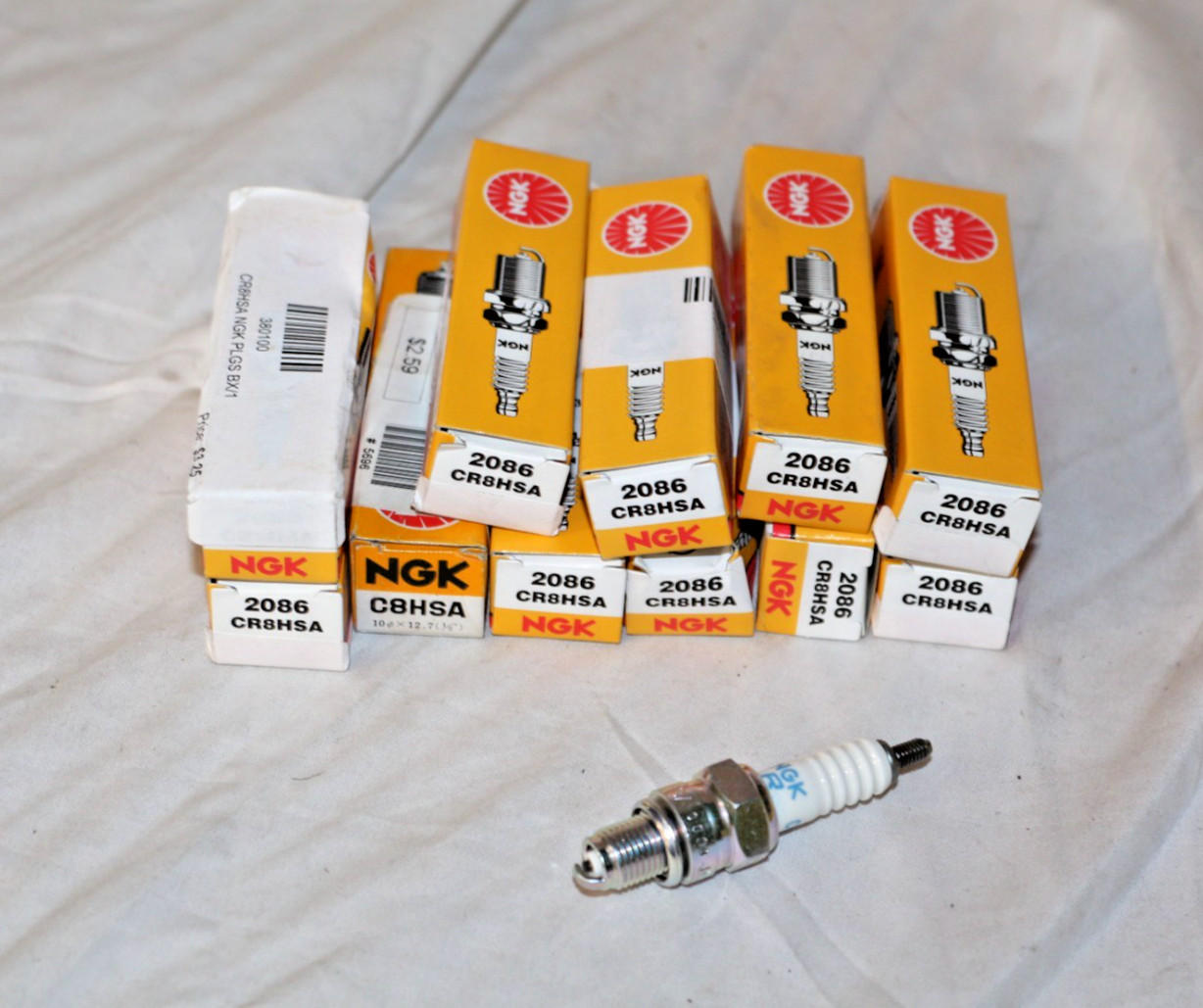 NEW NGK Spark Plugs C8HSA Quantity 11