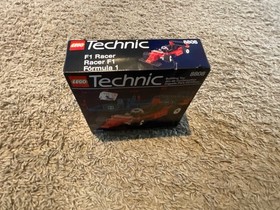 LEGO TECHNIC: F1 Racer (8808)