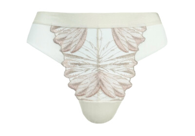 Triumph String Splendid Essence 38 vanille NEU