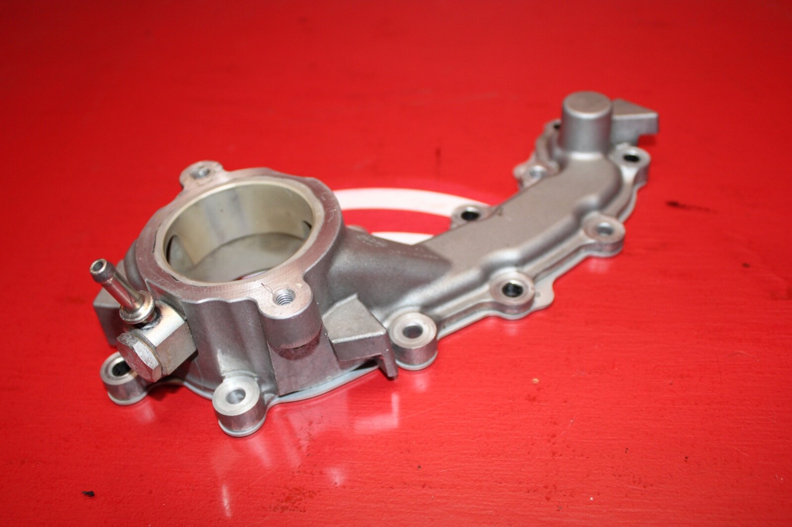 Maserati Ghibli 2014-2019 Thermostat housing