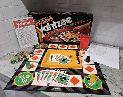 Showdown Yahtzee Dice Game COMPLETE Milton Bradley 1991 Preowned 