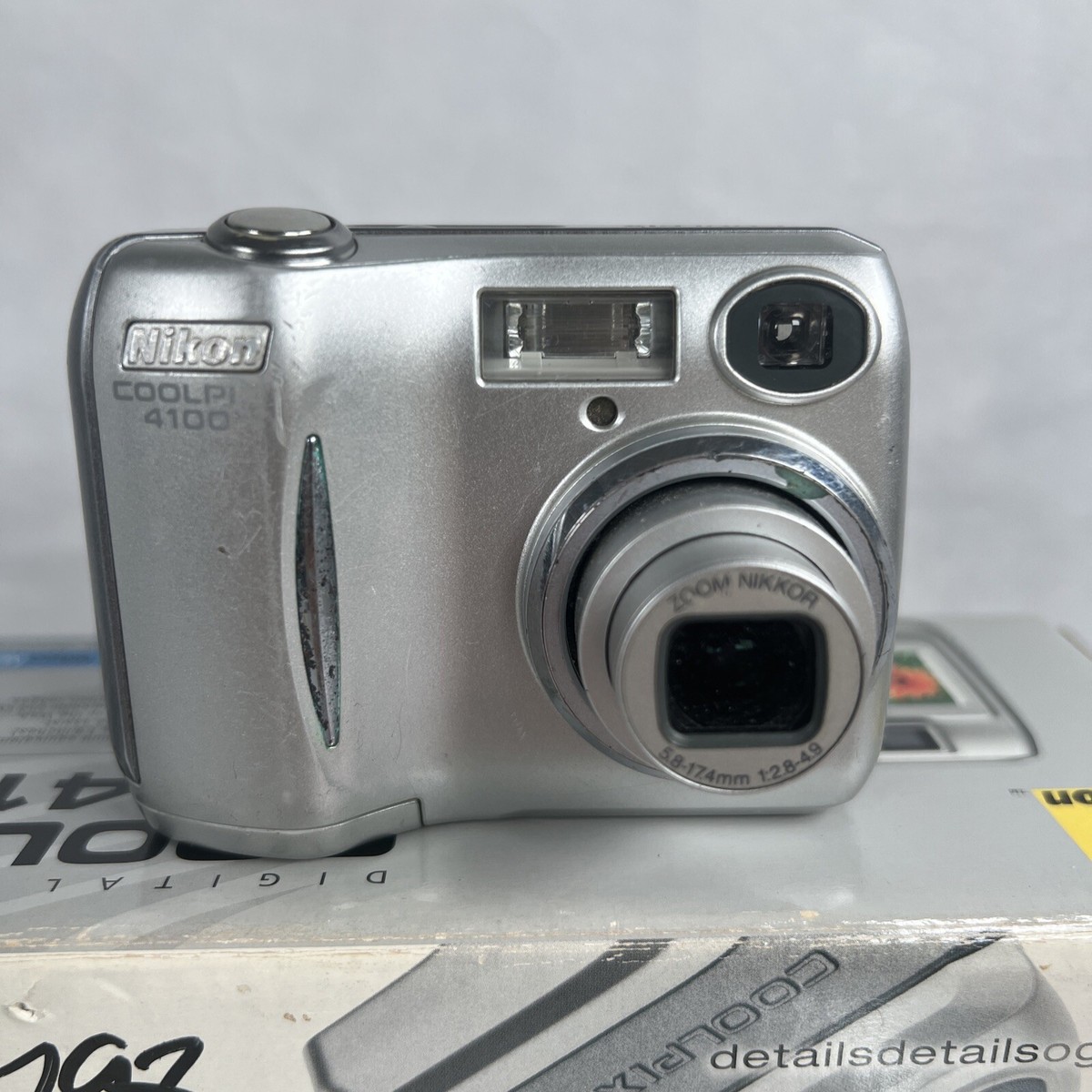 woka Nikon COOLPIX 4100 シルバー 本体とガイド woka Nikon