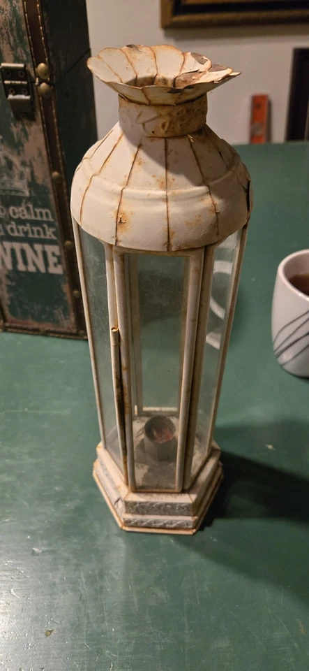 Candelabros de metal de vidrio con linterna blanca oxidada de estaño granja patio jardín 12"  Foto 4 de 4