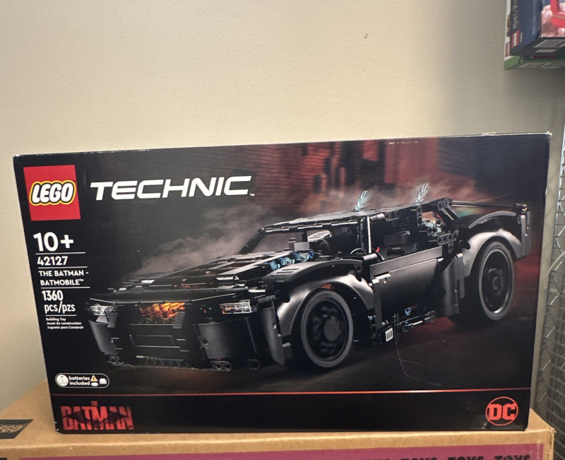 LEGO The Batman Batmobile 42127 TECHNIC Complete Set 1360pcs Light Brick 10+