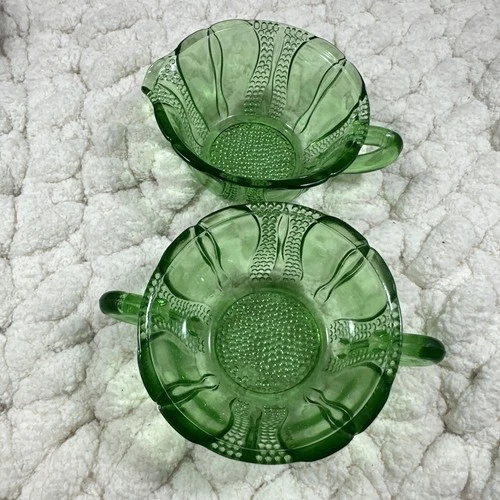Set Cream Sugar 2pc Total VINTAGE DELL TULIP GREEN DEPRESSION GLASS