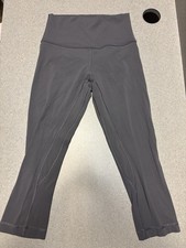 Lululemon Pants Womens Gray High Rise Crop Capri Yoga Leggings Athleisure🩷