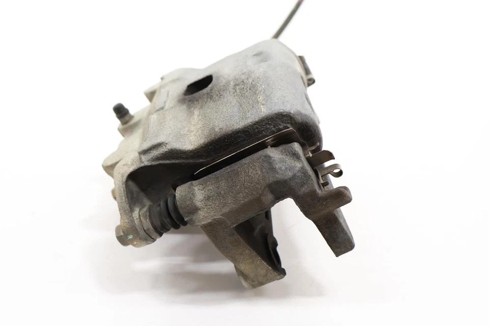 Pinza de freno de disco delantera izquierda Nissan Altima 2019-2025 OEM Foto 3 de 4