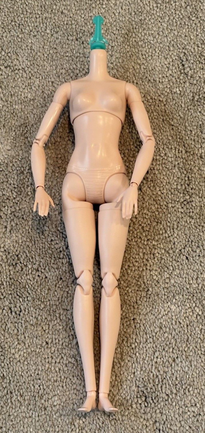 Mattel Barbie Doll MtM Made To Move Light Skin Tone Use For 