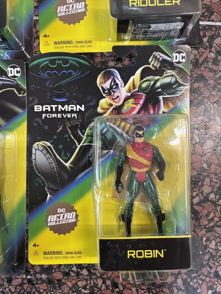 Figuras de acción retro Batman Forever DC Batman, Robin, Two Face y The Riddler Foto 4 de 4