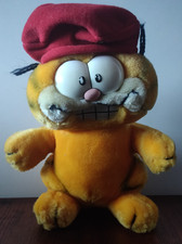 Vintage 1981 Dakin Garfield plush 80's Toys Red Beret