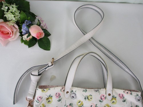Cath Kidston Button Rose Reversable Crossbody Bag - Picture 3 of 18