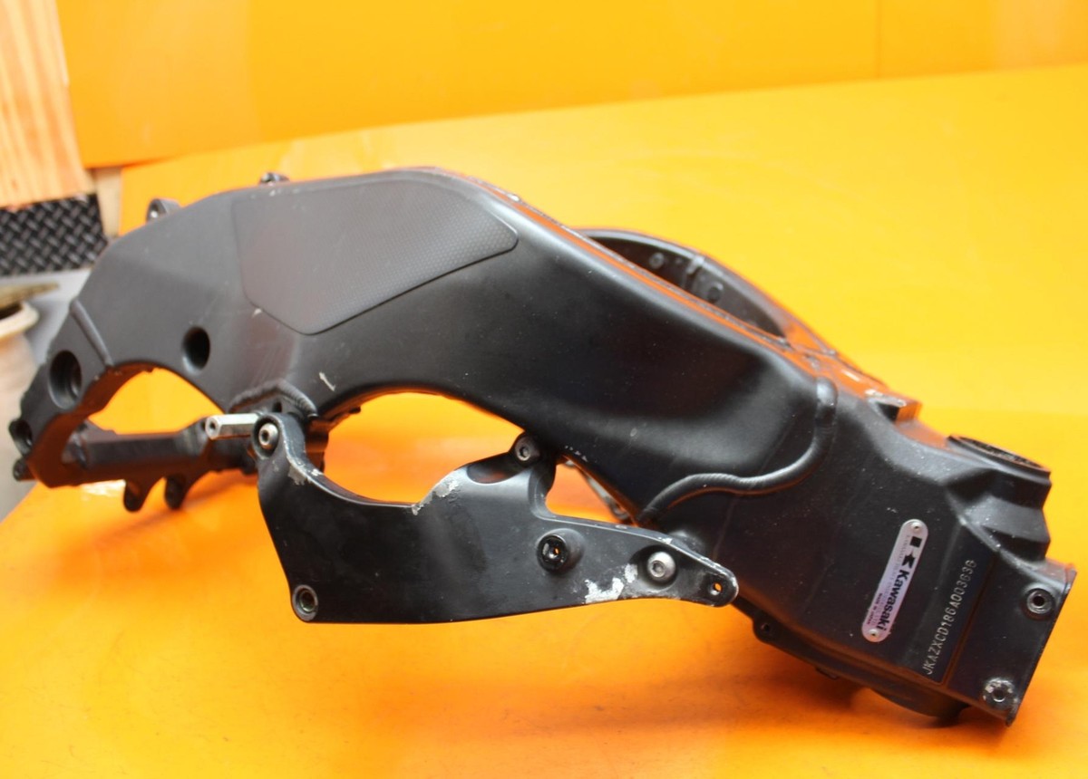 06-07 KAWASAKI NINJA ZX10R STRAIGHT FRAME CHASSIS RACE/STUNT 06-07 KAWASAKI NINJA ZX10R STRAIGHT FRAME CHASSIS RACE/STUNT