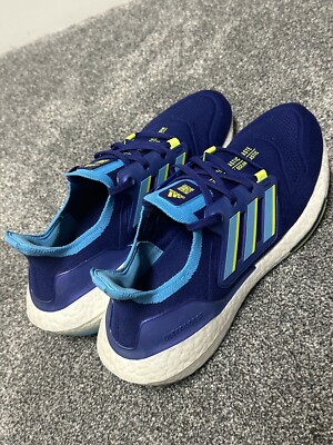 Adidas Ultraboost 22 Running Shoes - Legacy Indigo Solar  display picture 3