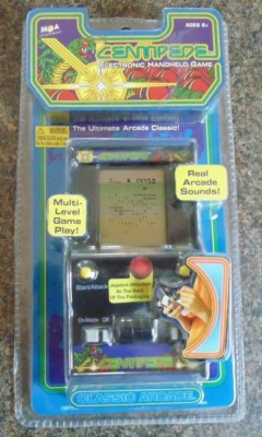 CENTIPEDE ATARI MGA HANDHELD LCD MINI CABINET GAME 2005 NEU SELTEN SEALED ORIGINAL