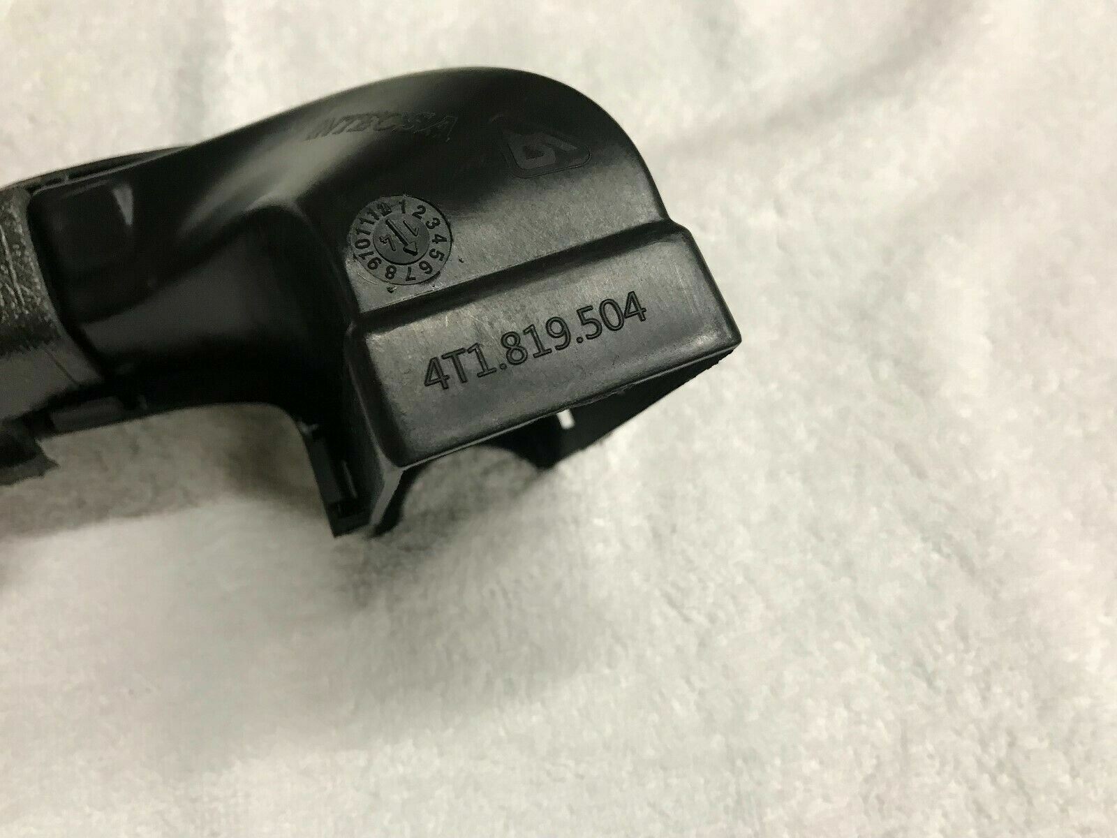 LAMBORGHINI HURACAN LP610 PASSENGER RIGHT AIR DUCT FOOTWELL GUIDE OEM 4T1819668
