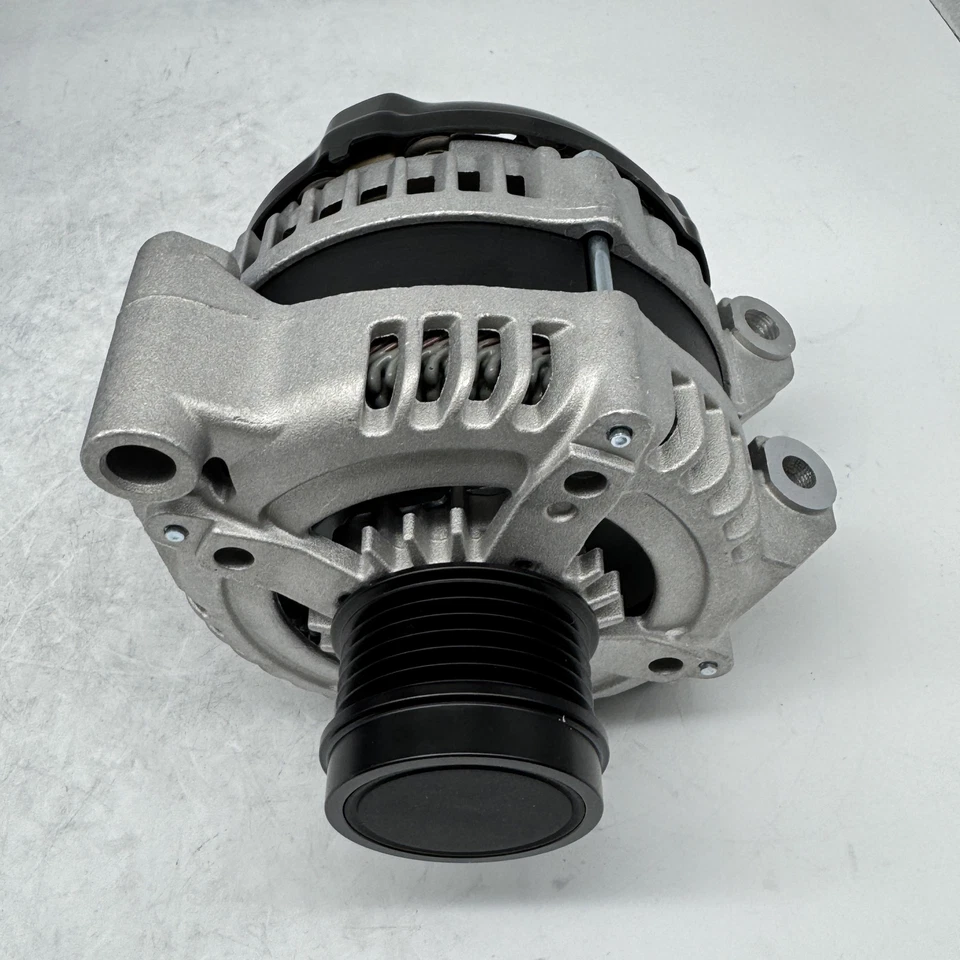 Alternador para Chrysler Van Town & Country V6 3,6 L 2011-2016 4210000770 Denso Foto 4 de 4