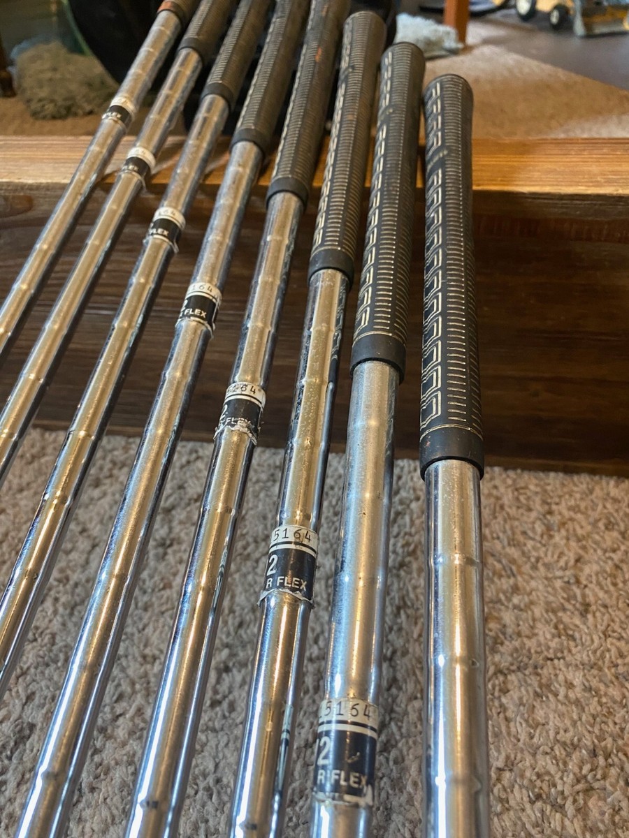 Wilson 1200 LT Golf Club Set Iron 3-9 and PW V2 R Flex (Set
