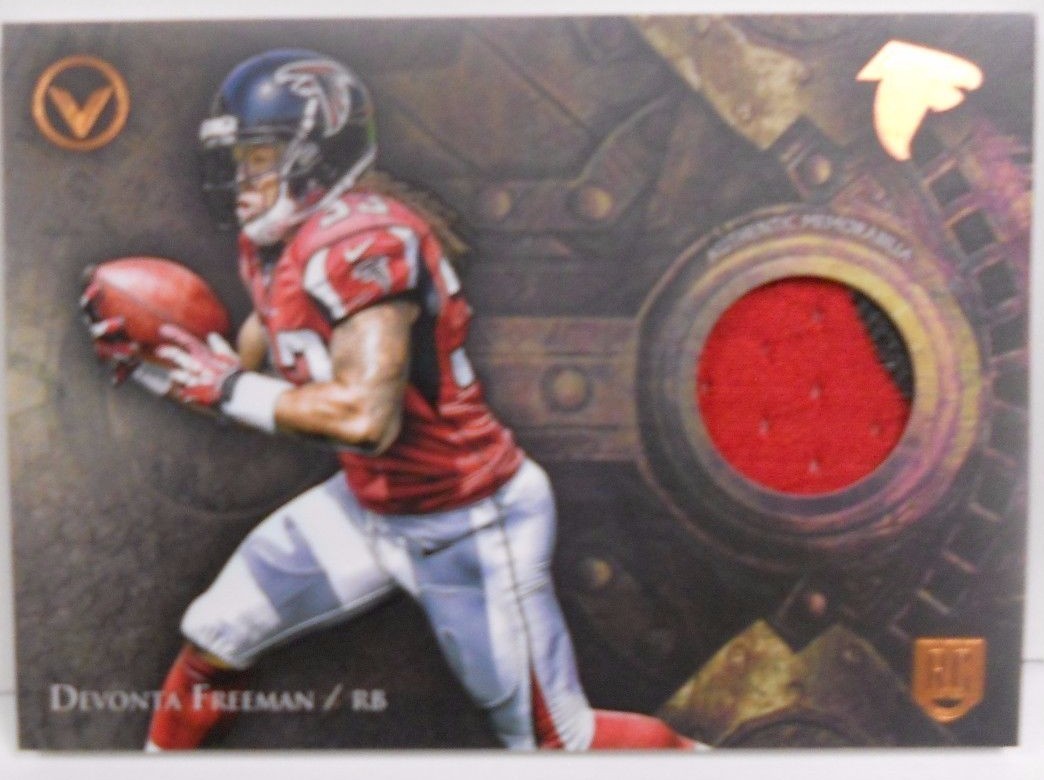 2014 Topps Valor Devonta Freeman 2 Color Rookie Jersey Relic Card