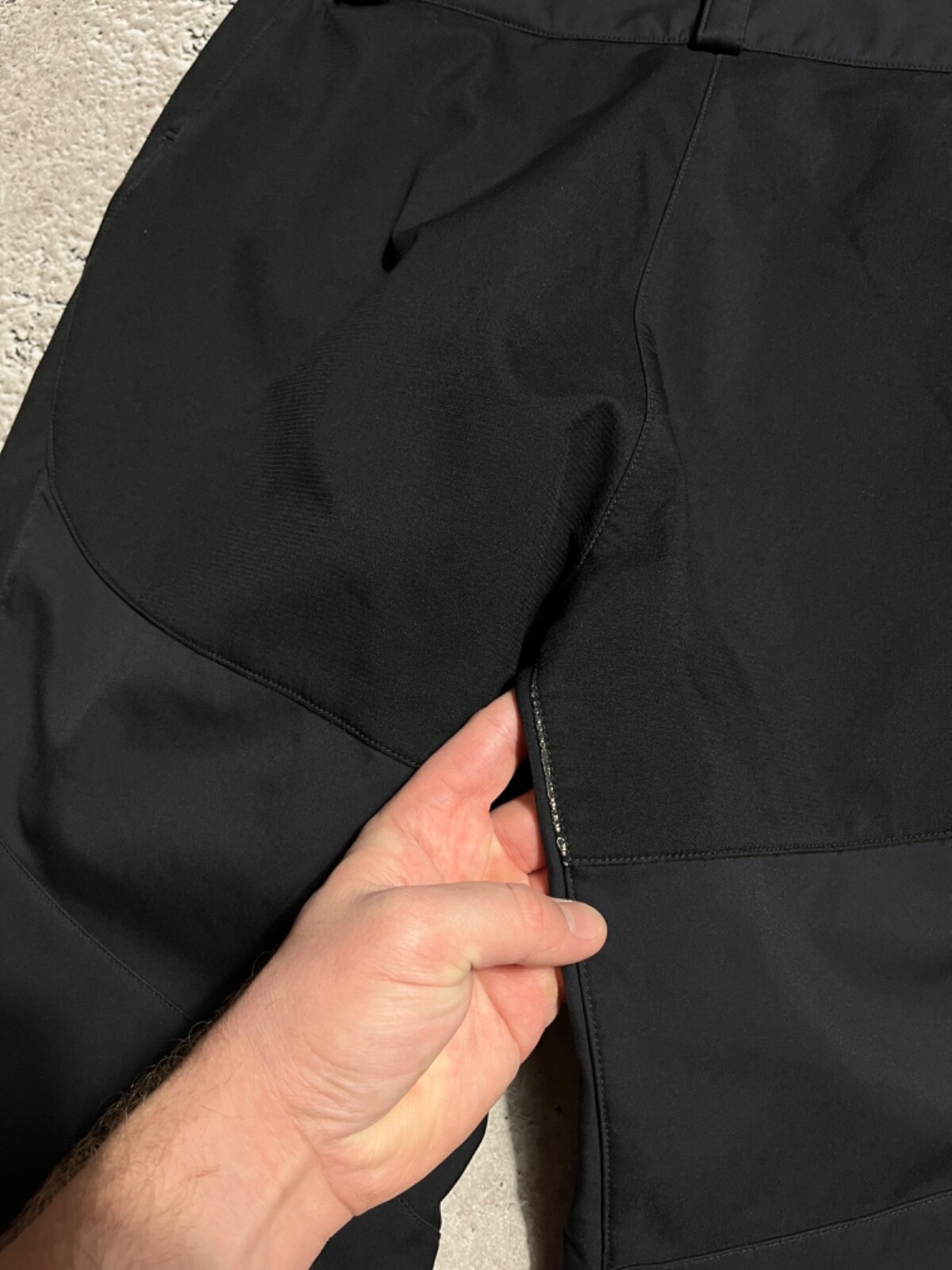 Woman’s Mammut Softech outdoor ski pants - image 7