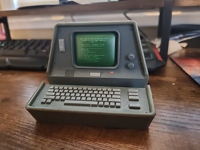 Bethesda Softworks Loot Crate Fallout Terminal Phone Stand