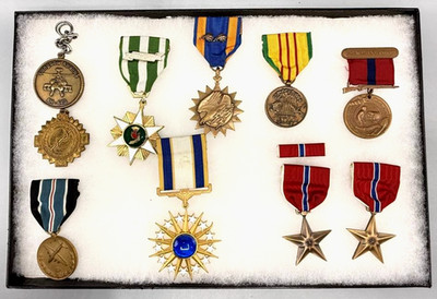 Named US Air Medal Bronze Star Group Melvin R White Berlin Airlift Vietnam Medal