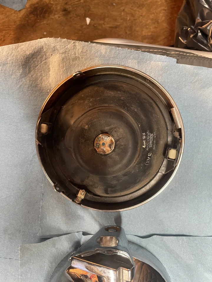 Luz principal de faros Kawasaki Vulcan 750 1996, anillo, canastilla y soportes Foto 3 de 4