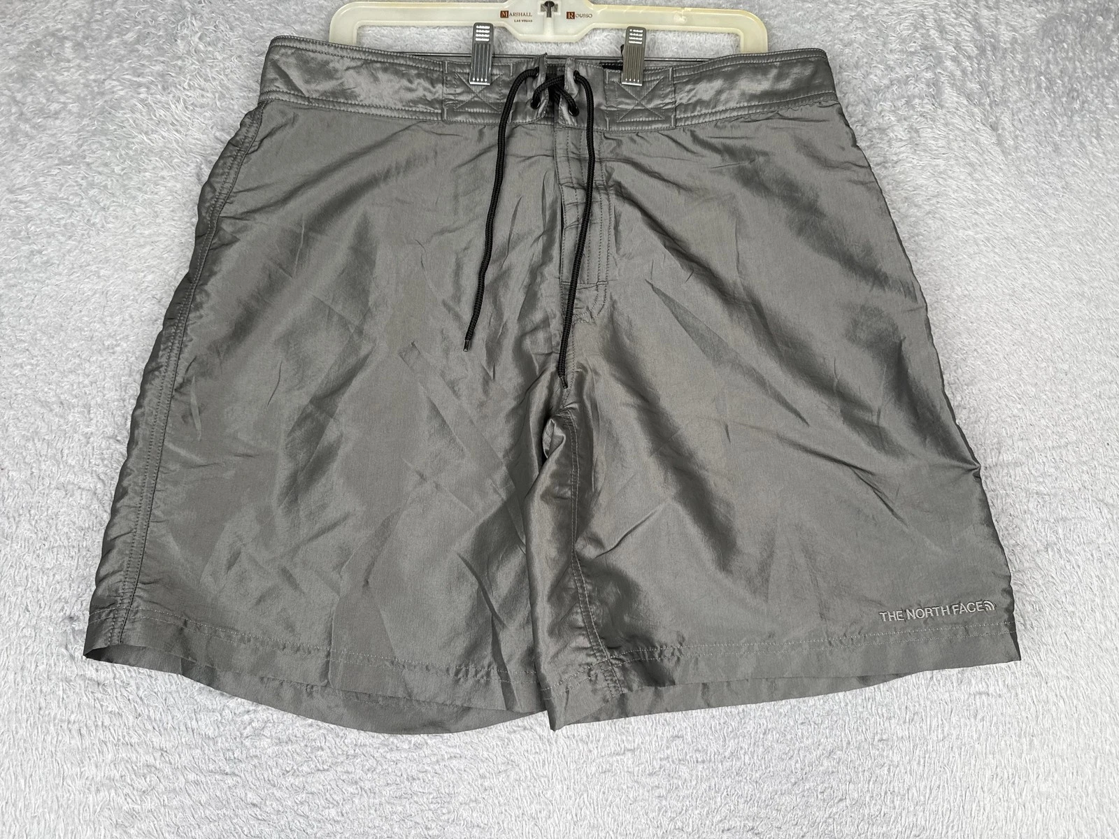 The North Face Shorts Mens 34 Gray Nylon Quick Dry 9 Inseam Swim Boardshort