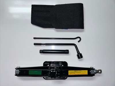 2011 2015 KIA SORENTO JACK, SPARE WHEEL TOOLS