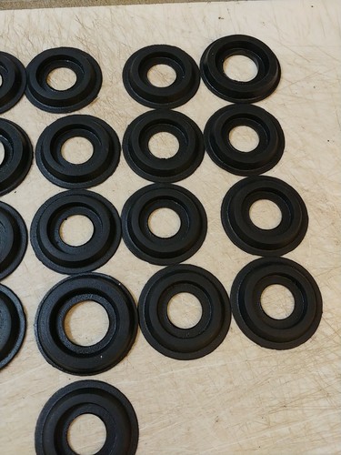 21 RUBBER WASHERS / GASKETS NEW / OLD STOCK - Picture 3 of 6