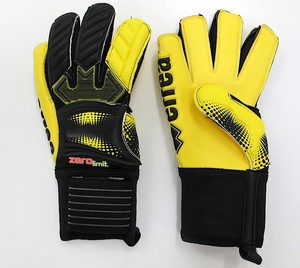 errea gloves