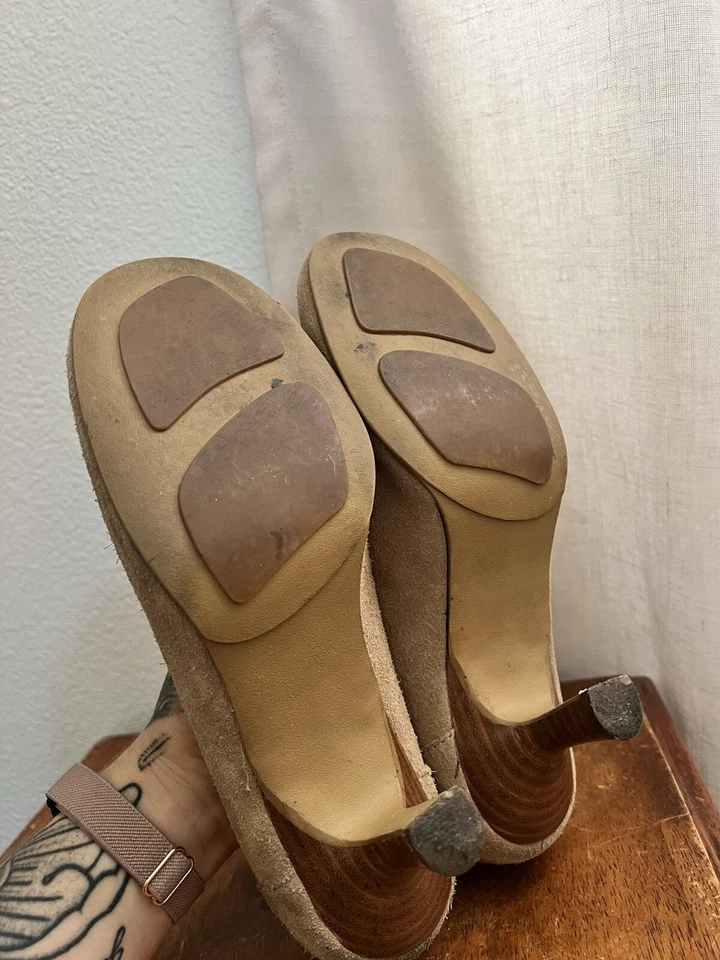 Y2K 2000s Mudd Shoes 8 Kitten Heel Moccasin Tan Suede Leather Slip On Pumps Boho - Image 4 of 4
