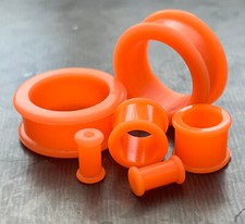 PAIR Orange Silicone Tunnels Double Flare Plugs Earlets Soft Flexible Gauges