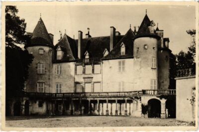 AK Courpiere Le Chateau de la Barge FRANKREICH (1303010)