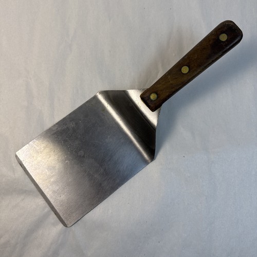 X-Large 6X5 Beveled Wood Handle Grill Griddle Spatula.