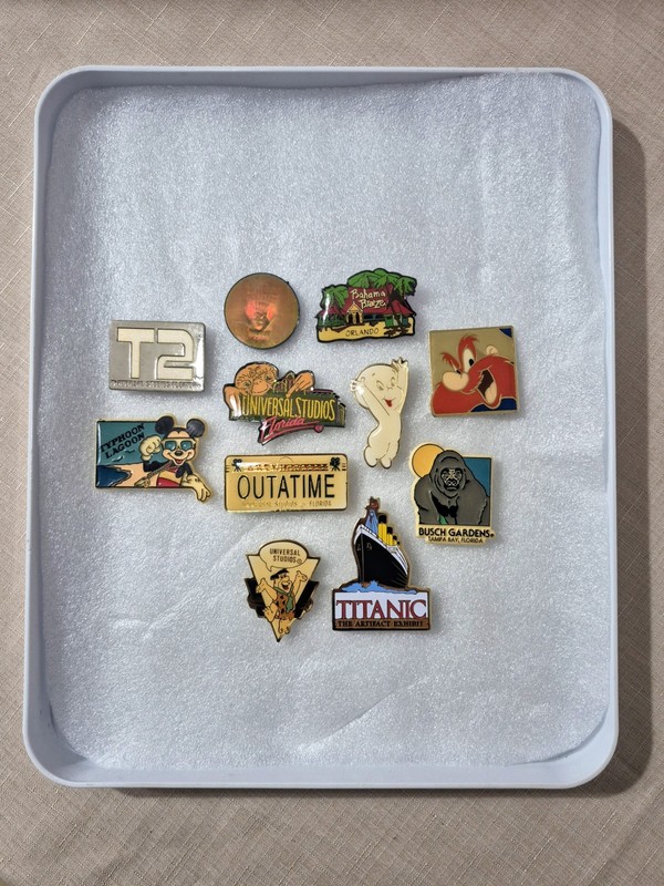 14 Universal Studios and Others Magnets LOT