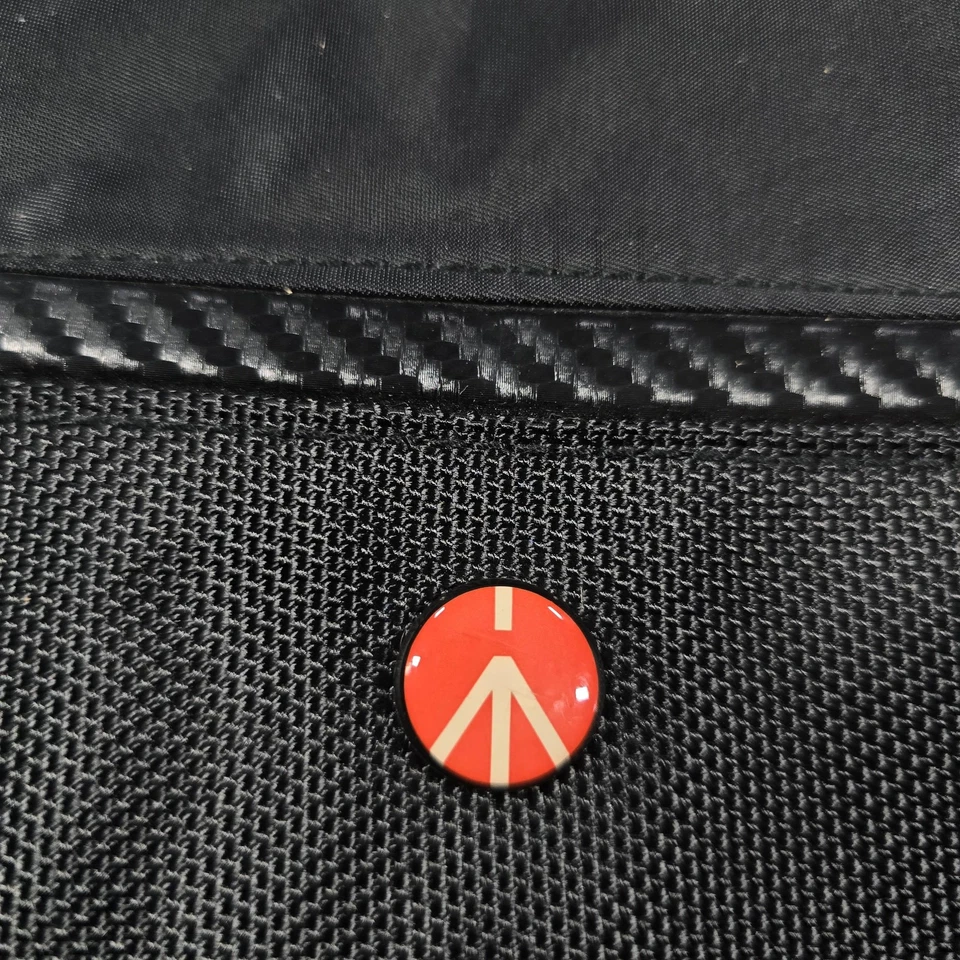 Manfrotto Befree Messenger Camera Bag Padded Laptop Tripod Compartment Travel Ca - Image 3 of 4
