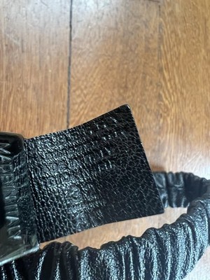 Vintage Burberry Black Gathered Leather Belt with Gunmetal  display picture 3